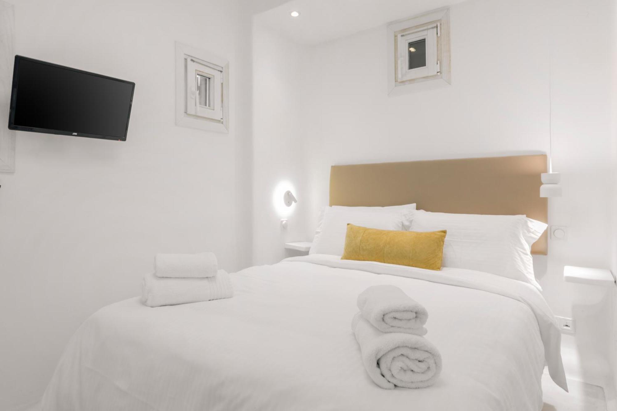 Private Town Apartments By Mykonos Eight Mykonos Town Екстер'єр фото