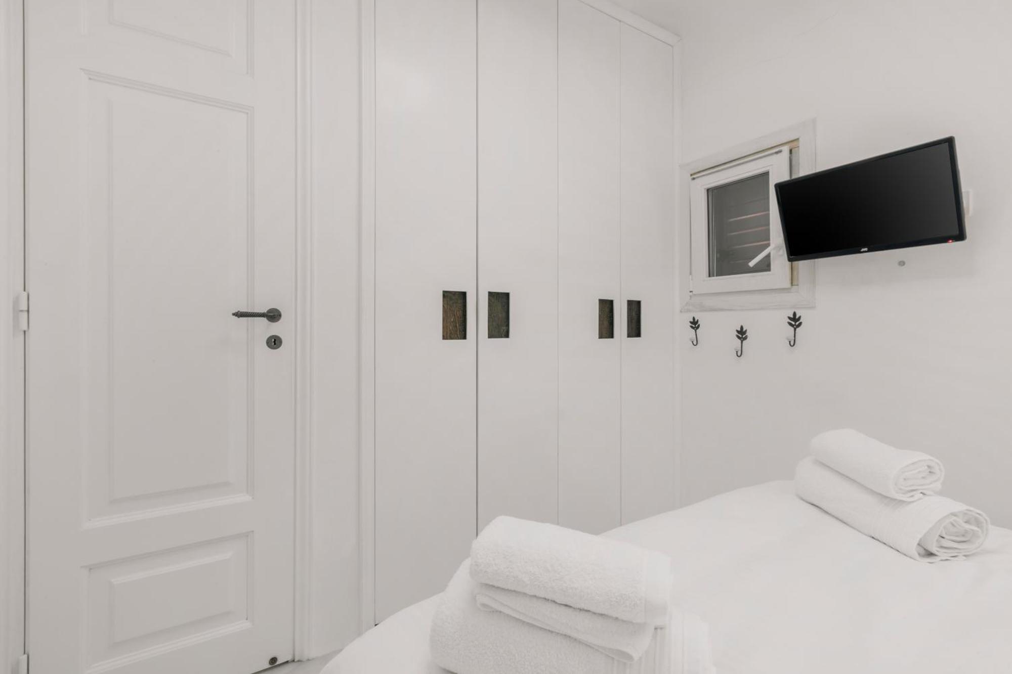 Private Town Apartments By Mykonos Eight Mykonos Town Екстер'єр фото