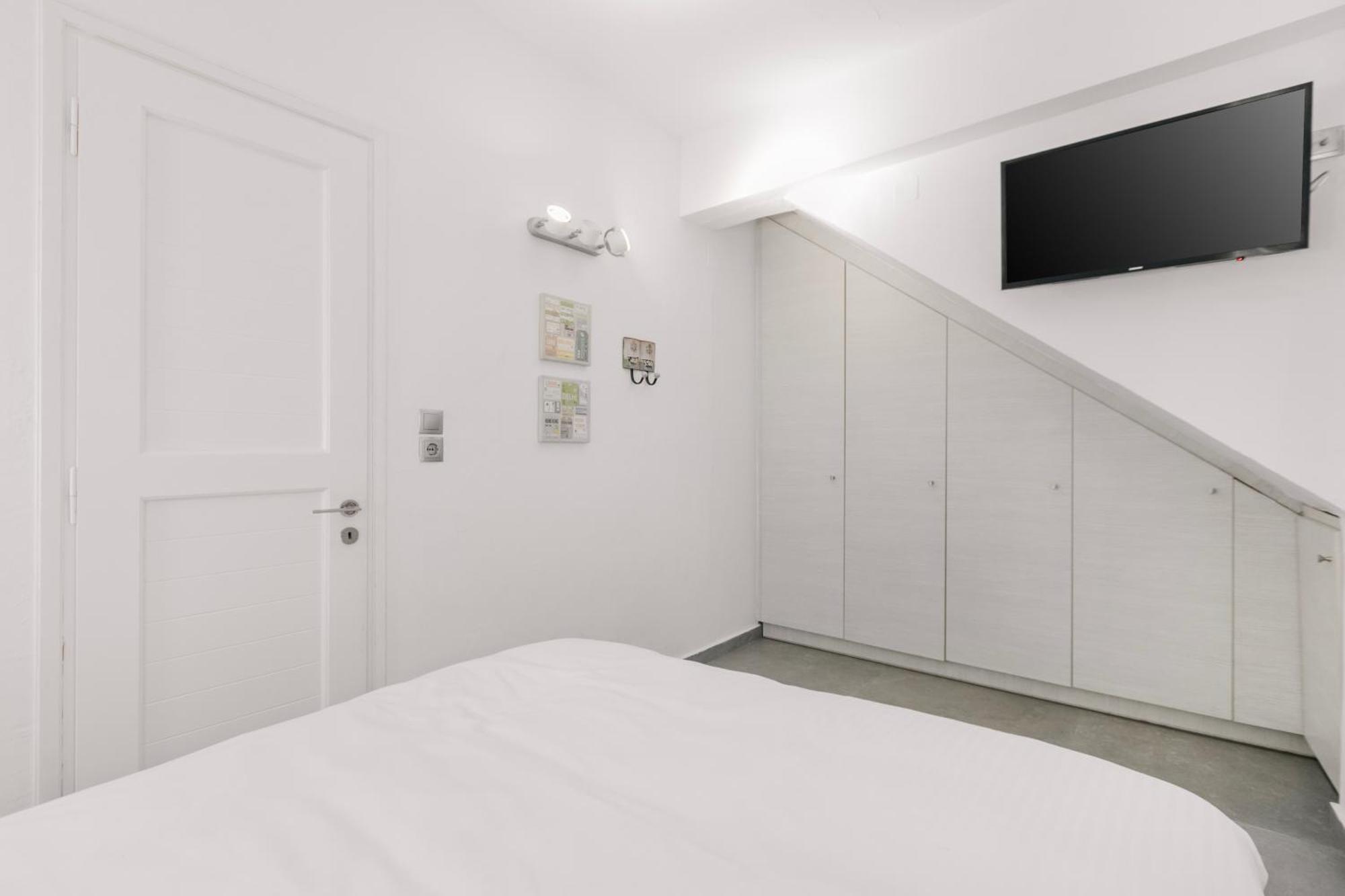 Private Town Apartments By Mykonos Eight Mykonos Town Екстер'єр фото