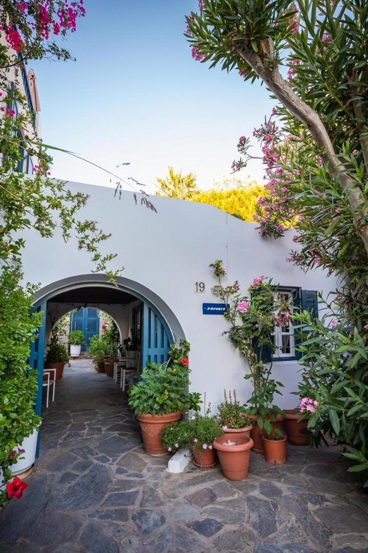Private Town Apartments By Mykonos Eight Mykonos Town Екстер'єр фото