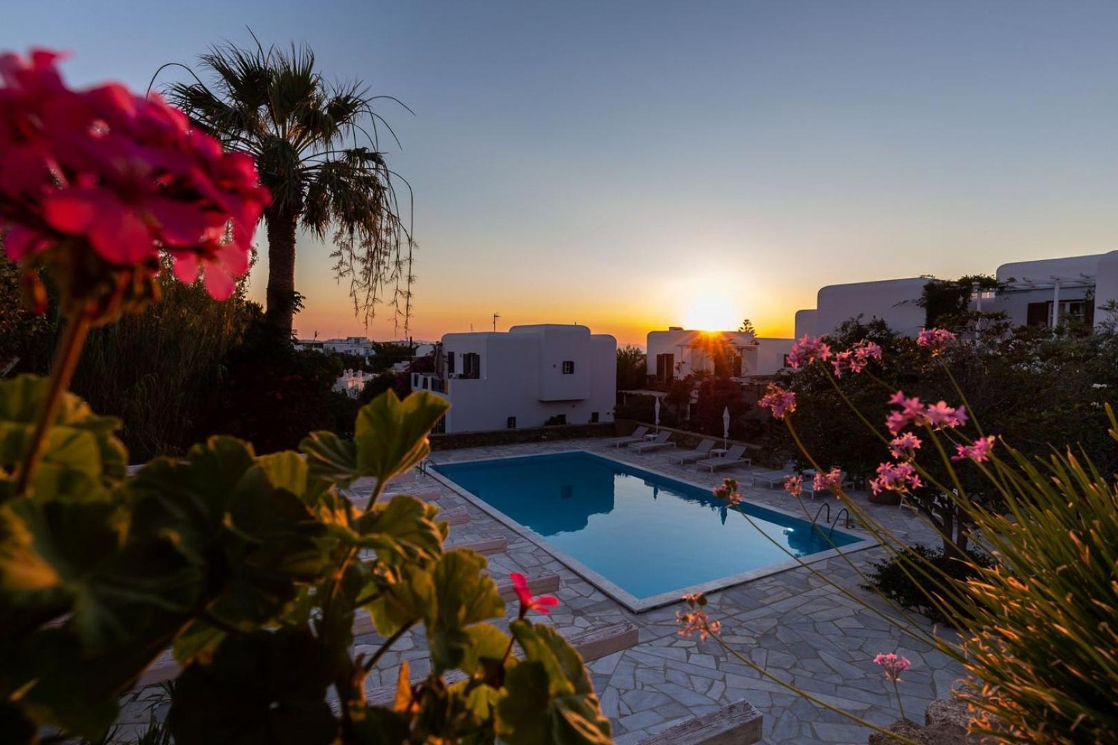 Private Town Apartments By Mykonos Eight Mykonos Town Екстер'єр фото